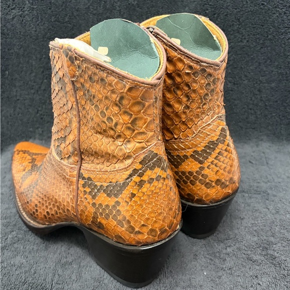 NWT Tecovas Zoey Limited Edition Saddle Brown Python Snip Toe Cowgirl Boots 6.5B - Picture 7 of 12